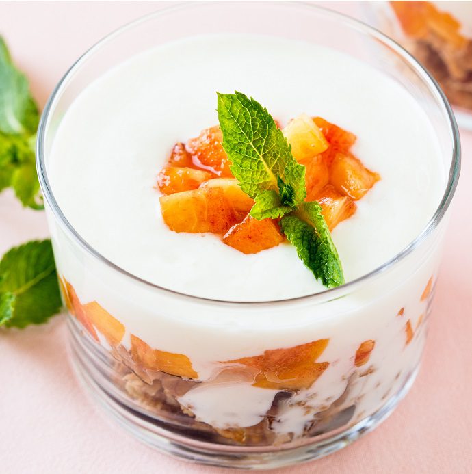 Peach,Trifle,With,Crunchy,Toasted,Oats,And,Dried,Fruit peach trifle receipe
